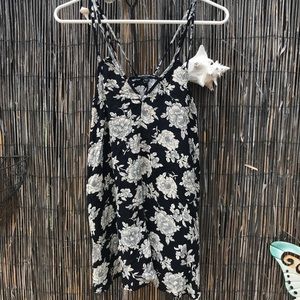 Brandy Melville floral dress